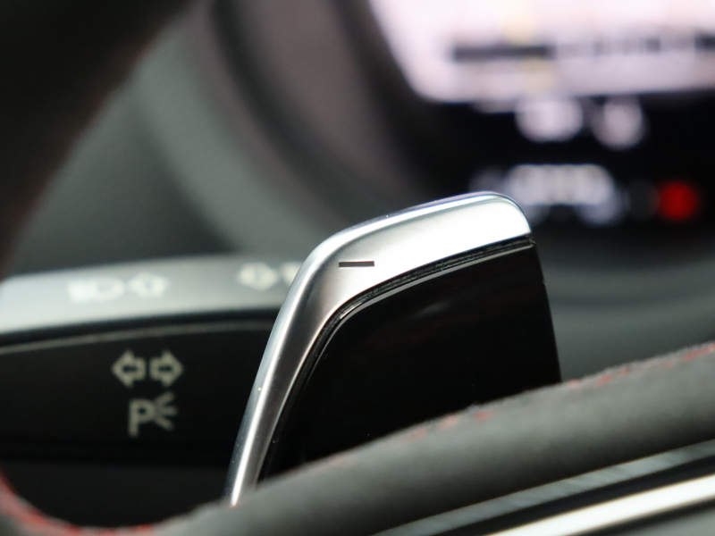 アウディ RS3 ｽﾎﾟｰﾂﾊﾞｯｸ ﾍﾞｰｽｸﾞﾚｰﾄﾞ ﾏｯﾄｱﾙﾐﾆｳﾑｽﾀｲﾘﾝｸﾞP　ADVｷｰ Audiﾏｸﾞﾈﾃｨｯｸﾗｲﾄﾞ 黒革ｼｰﾄ MMIﾅﾋﾞTV Bang&Olufsen Bluetooth Bｶﾒﾗ ﾏﾄﾘｸｽLEDﾗｲﾄ ﾊﾞｰﾁｬﾙｺｸﾋﾟｯﾄ 19AW　2年保証付