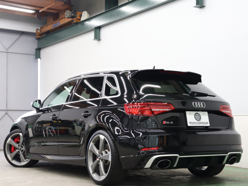 アウディ RS3 ｽﾎﾟｰﾂﾊﾞｯｸ ﾍﾞｰｽｸﾞﾚｰﾄﾞ ﾏｯﾄｱﾙﾐﾆｳﾑｽﾀｲﾘﾝｸﾞP　ADVｷｰ Audiﾏｸﾞﾈﾃｨｯｸﾗｲﾄﾞ 黒革ｼｰﾄ MMIﾅﾋﾞTV Bang&Olufsen Bluetooth Bｶﾒﾗ ﾏﾄﾘｸｽLEDﾗｲﾄ ﾊﾞｰﾁｬﾙｺｸﾋﾟｯﾄ 19AW　2年保証付