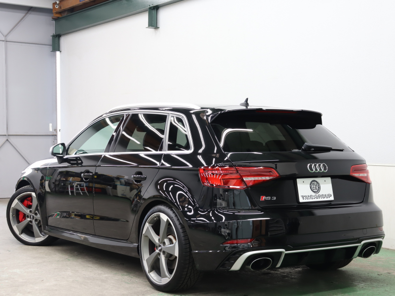 アウディ RS3 ｽﾎﾟｰﾂﾊﾞｯｸ ﾍﾞｰｽｸﾞﾚｰﾄﾞ ﾏｯﾄｱﾙﾐﾆｳﾑｽﾀｲﾘﾝｸﾞP　ADVｷｰ Audiﾏｸﾞﾈﾃｨｯｸﾗｲﾄﾞ 黒革ｼｰﾄ MMIﾅﾋﾞTV Bang&Olufsen Bluetooth Bｶﾒﾗ ﾏﾄﾘｸｽLEDﾗｲﾄ ﾊﾞｰﾁｬﾙｺｸﾋﾟｯﾄ 19AW　2年保証付