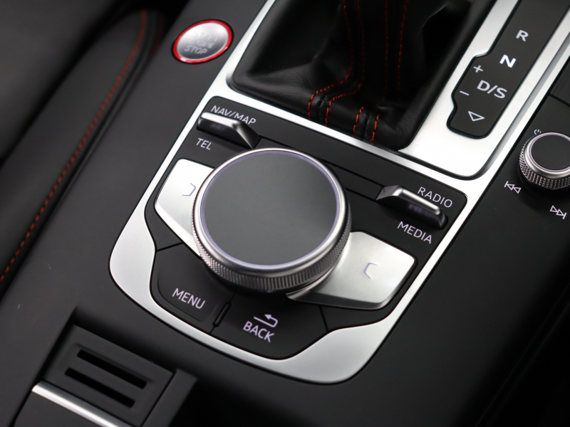 アウディ RS3 ｽﾎﾟｰﾂﾊﾞｯｸ ﾍﾞｰｽｸﾞﾚｰﾄﾞ ﾏｯﾄｱﾙﾐﾆｳﾑｽﾀｲﾘﾝｸﾞP　ADVｷｰ Audiﾏｸﾞﾈﾃｨｯｸﾗｲﾄﾞ 黒革ｼｰﾄ MMIﾅﾋﾞTV Bang&Olufsen Bluetooth Bｶﾒﾗ ﾏﾄﾘｸｽLEDﾗｲﾄ ﾊﾞｰﾁｬﾙｺｸﾋﾟｯﾄ 19AW　2年保証付