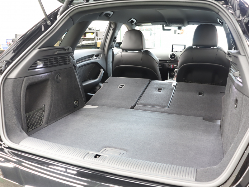 アウディ RS3 ｽﾎﾟｰﾂﾊﾞｯｸ ﾍﾞｰｽｸﾞﾚｰﾄﾞ ﾏｯﾄｱﾙﾐﾆｳﾑｽﾀｲﾘﾝｸﾞP　ADVｷｰ Audiﾏｸﾞﾈﾃｨｯｸﾗｲﾄﾞ 黒革ｼｰﾄ MMIﾅﾋﾞTV Bang&Olufsen Bluetooth Bｶﾒﾗ ﾏﾄﾘｸｽLEDﾗｲﾄ ﾊﾞｰﾁｬﾙｺｸﾋﾟｯﾄ 19AW　2年保証付