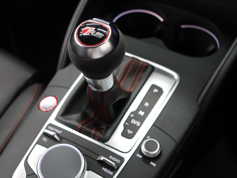 アウディ RS3 ｽﾎﾟｰﾂﾊﾞｯｸ ﾍﾞｰｽｸﾞﾚｰﾄﾞ ﾏｯﾄｱﾙﾐﾆｳﾑｽﾀｲﾘﾝｸﾞP　ADVｷｰ Audiﾏｸﾞﾈﾃｨｯｸﾗｲﾄﾞ 黒革ｼｰﾄ MMIﾅﾋﾞTV Bang&Olufsen Bluetooth Bｶﾒﾗ ﾏﾄﾘｸｽLEDﾗｲﾄ ﾊﾞｰﾁｬﾙｺｸﾋﾟｯﾄ 19AW　2年保証付