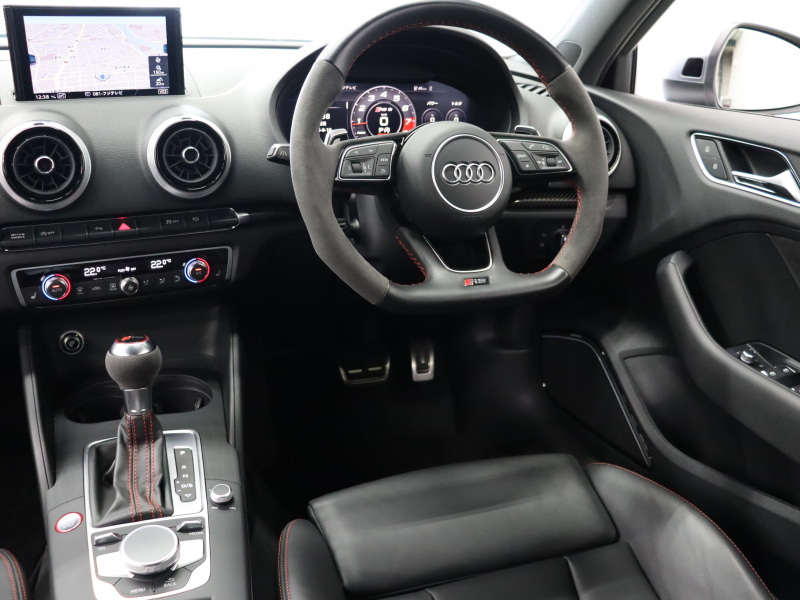 アウディ RS3 ｽﾎﾟｰﾂﾊﾞｯｸ ﾍﾞｰｽｸﾞﾚｰﾄﾞ ﾏｯﾄｱﾙﾐﾆｳﾑｽﾀｲﾘﾝｸﾞP　ADVｷｰ Audiﾏｸﾞﾈﾃｨｯｸﾗｲﾄﾞ 黒革ｼｰﾄ MMIﾅﾋﾞTV Bang&Olufsen Bluetooth Bｶﾒﾗ ﾏﾄﾘｸｽLEDﾗｲﾄ ﾊﾞｰﾁｬﾙｺｸﾋﾟｯﾄ 19AW　2年保証付