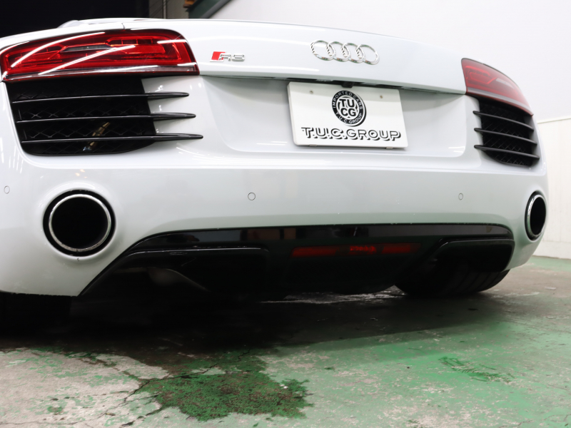 アウディ R8 4.2FSI ｸﾜﾄﾛ ｴｸｽｸﾙｰｼﾌﾞ&ﾚｻﾞｰPKG　後期ﾓﾃﾞﾙ 黒革 純正ﾅﾋﾞTV Bｶﾒﾗ Bluetooth ｶｰﾎﾞﾝﾃﾞｺﾗﾃｨﾌﾞﾊﾟﾈﾙ ｶｰﾎﾞﾝｼｸﾞﾏｻｲﾄﾞﾌﾞﾚｰｷ ｶｰﾎﾞﾝﾄﾞｱﾐﾗｰﾊｳｼﾞﾝｸﾞ LEDﾍｯﾄﾞﾗｲﾄ PTS ｸﾙｺﾝ 可変ﾊﾞﾙﾌﾞ 19ｲﾝﾁ5ｽﾎﾟｰｸAW(ﾁﾀﾝﾙｯｸ)