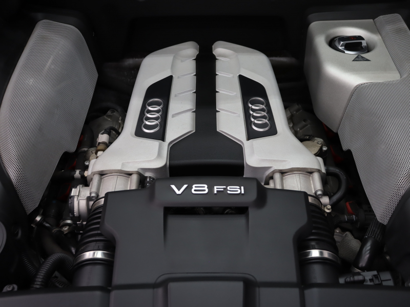 アウディ R8 4.2FSI ｸﾜﾄﾛ ｴｸｽｸﾙｰｼﾌﾞ&ﾚｻﾞｰPKG　後期ﾓﾃﾞﾙ 黒革 純正ﾅﾋﾞTV Bｶﾒﾗ Bluetooth ｶｰﾎﾞﾝﾃﾞｺﾗﾃｨﾌﾞﾊﾟﾈﾙ ｶｰﾎﾞﾝｼｸﾞﾏｻｲﾄﾞﾌﾞﾚｰｷ ｶｰﾎﾞﾝﾄﾞｱﾐﾗｰﾊｳｼﾞﾝｸﾞ LEDﾍｯﾄﾞﾗｲﾄ PTS ｸﾙｺﾝ 可変ﾊﾞﾙﾌﾞ 19ｲﾝﾁ5ｽﾎﾟｰｸAW(ﾁﾀﾝﾙｯｸ)