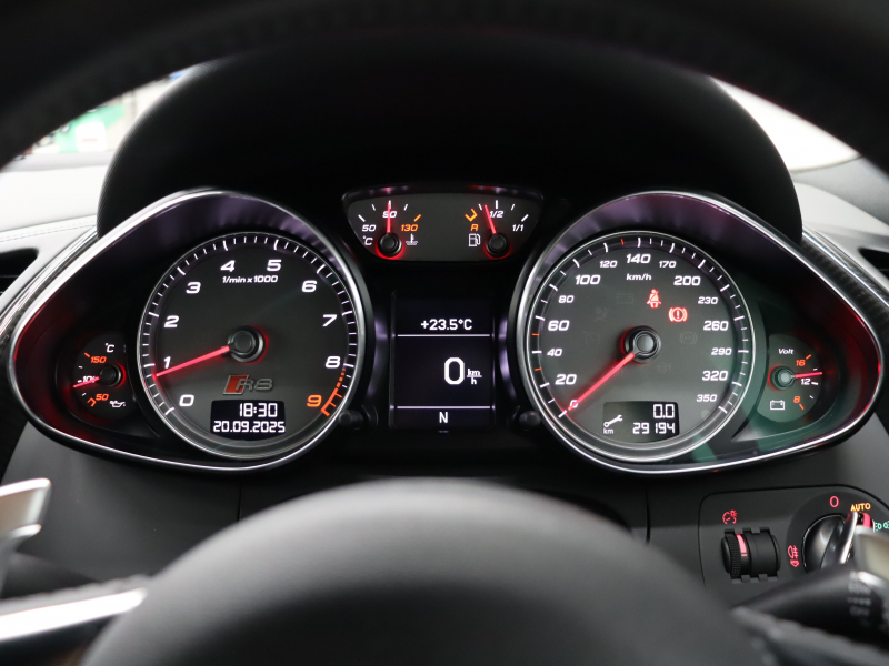 アウディ R8 4.2FSI ｸﾜﾄﾛ ｴｸｽｸﾙｰｼﾌﾞ&ﾚｻﾞｰPKG　後期ﾓﾃﾞﾙ 黒革 純正ﾅﾋﾞTV Bｶﾒﾗ Bluetooth ｶｰﾎﾞﾝﾃﾞｺﾗﾃｨﾌﾞﾊﾟﾈﾙ ｶｰﾎﾞﾝｼｸﾞﾏｻｲﾄﾞﾌﾞﾚｰｷ ｶｰﾎﾞﾝﾄﾞｱﾐﾗｰﾊｳｼﾞﾝｸﾞ LEDﾍｯﾄﾞﾗｲﾄ PTS ｸﾙｺﾝ 可変ﾊﾞﾙﾌﾞ 19ｲﾝﾁ5ｽﾎﾟｰｸAW(ﾁﾀﾝﾙｯｸ)