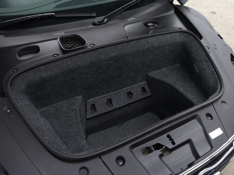 アウディ R8 4.2FSI ｸﾜﾄﾛ ｴｸｽｸﾙｰｼﾌﾞ&ﾚｻﾞｰPKG　後期ﾓﾃﾞﾙ 黒革 純正ﾅﾋﾞTV Bｶﾒﾗ Bluetooth ｶｰﾎﾞﾝﾃﾞｺﾗﾃｨﾌﾞﾊﾟﾈﾙ ｶｰﾎﾞﾝｼｸﾞﾏｻｲﾄﾞﾌﾞﾚｰｷ ｶｰﾎﾞﾝﾄﾞｱﾐﾗｰﾊｳｼﾞﾝｸﾞ LEDﾍｯﾄﾞﾗｲﾄ PTS ｸﾙｺﾝ 可変ﾊﾞﾙﾌﾞ 19ｲﾝﾁ5ｽﾎﾟｰｸAW(ﾁﾀﾝﾙｯｸ)