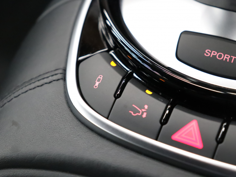 アウディ R8 4.2FSI ｸﾜﾄﾛ ｴｸｽｸﾙｰｼﾌﾞ&ﾚｻﾞｰPKG　後期ﾓﾃﾞﾙ 黒革 純正ﾅﾋﾞTV Bｶﾒﾗ Bluetooth ｶｰﾎﾞﾝﾃﾞｺﾗﾃｨﾌﾞﾊﾟﾈﾙ ｶｰﾎﾞﾝｼｸﾞﾏｻｲﾄﾞﾌﾞﾚｰｷ ｶｰﾎﾞﾝﾄﾞｱﾐﾗｰﾊｳｼﾞﾝｸﾞ LEDﾍｯﾄﾞﾗｲﾄ PTS ｸﾙｺﾝ 可変ﾊﾞﾙﾌﾞ 19ｲﾝﾁ5ｽﾎﾟｰｸAW(ﾁﾀﾝﾙｯｸ)