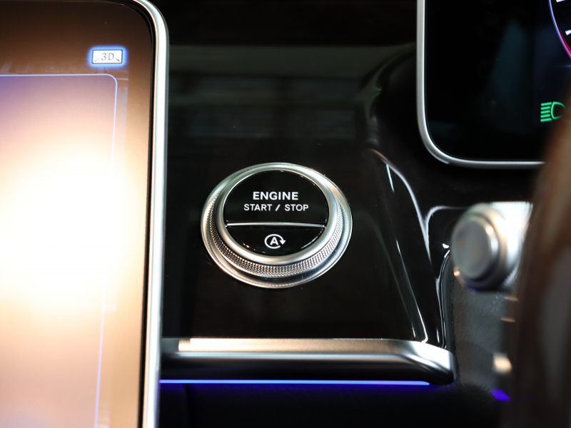 メルセデスベンツ Sクラス S500 4MATIC ISG搭載ﾓﾃﾞﾙ ﾍﾞｰｼｯｸ&AMGﾗｲﾝ&ﾚｻﾞｰｴｸｽｸﾙｰｼﾌﾞPKG　現行ﾓﾃﾞﾙ 黒革 ﾍﾞﾝﾁﾚｰﾀｰ ﾊﾟﾉﾗﾏSR 純正ﾅﾋﾞ 3Dﾌﾞﾙﾒｽﾀｰ 360ｶﾒﾗ 3Dｺｯｸﾋﾟｯﾄﾞﾃﾞｨｽﾌﾟﾚｲ ARﾍｯﾄﾞｱｯﾌﾟﾃﾞｨｽﾌﾟﾚｲ ﾃﾞｼﾞﾀﾙLEDﾍｯﾄﾞﾗｲﾄ　2年保証