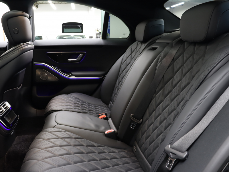 メルセデスベンツ Sクラス S500 4MATIC ISG搭載ﾓﾃﾞﾙ ﾍﾞｰｼｯｸ&AMGﾗｲﾝ&ﾚｻﾞｰｴｸｽｸﾙｰｼﾌﾞPKG　現行ﾓﾃﾞﾙ 黒革 ﾍﾞﾝﾁﾚｰﾀｰ ﾊﾟﾉﾗﾏSR 純正ﾅﾋﾞ 3Dﾌﾞﾙﾒｽﾀｰ 360ｶﾒﾗ 3Dｺｯｸﾋﾟｯﾄﾞﾃﾞｨｽﾌﾟﾚｲ ARﾍｯﾄﾞｱｯﾌﾟﾃﾞｨｽﾌﾟﾚｲ ﾃﾞｼﾞﾀﾙLEDﾍｯﾄﾞﾗｲﾄ　2年保証