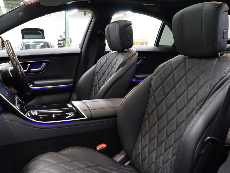 メルセデスベンツ Sクラス S500 4MATIC ISG搭載ﾓﾃﾞﾙ ﾍﾞｰｼｯｸ&AMGﾗｲﾝ&ﾚｻﾞｰｴｸｽｸﾙｰｼﾌﾞPKG　現行ﾓﾃﾞﾙ 黒革 ﾍﾞﾝﾁﾚｰﾀｰ ﾊﾟﾉﾗﾏSR 純正ﾅﾋﾞ 3Dﾌﾞﾙﾒｽﾀｰ 360ｶﾒﾗ 3Dｺｯｸﾋﾟｯﾄﾞﾃﾞｨｽﾌﾟﾚｲ ARﾍｯﾄﾞｱｯﾌﾟﾃﾞｨｽﾌﾟﾚｲ ﾃﾞｼﾞﾀﾙLEDﾍｯﾄﾞﾗｲﾄ　2年保証