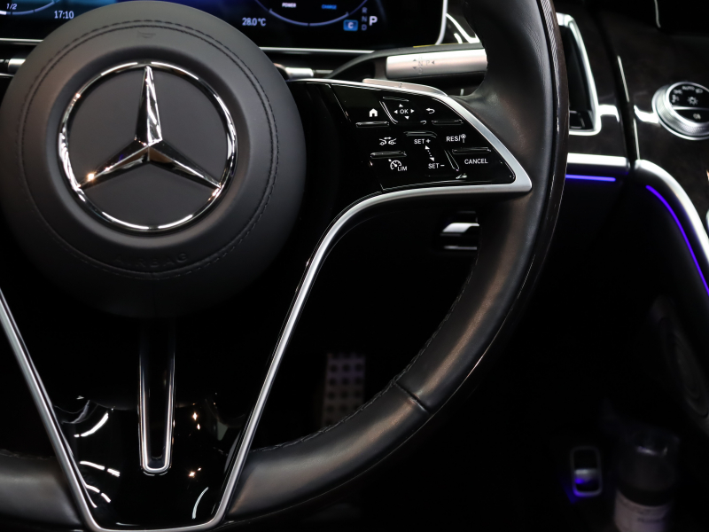 メルセデスベンツ Sクラス S500 4MATIC ISG搭載ﾓﾃﾞﾙ ﾍﾞｰｼｯｸ&AMGﾗｲﾝ&ﾚｻﾞｰｴｸｽｸﾙｰｼﾌﾞPKG　現行ﾓﾃﾞﾙ 黒革 ﾍﾞﾝﾁﾚｰﾀｰ ﾊﾟﾉﾗﾏSR 純正ﾅﾋﾞ 3Dﾌﾞﾙﾒｽﾀｰ 360ｶﾒﾗ 3Dｺｯｸﾋﾟｯﾄﾞﾃﾞｨｽﾌﾟﾚｲ ARﾍｯﾄﾞｱｯﾌﾟﾃﾞｨｽﾌﾟﾚｲ ﾃﾞｼﾞﾀﾙLEDﾍｯﾄﾞﾗｲﾄ　2年保証