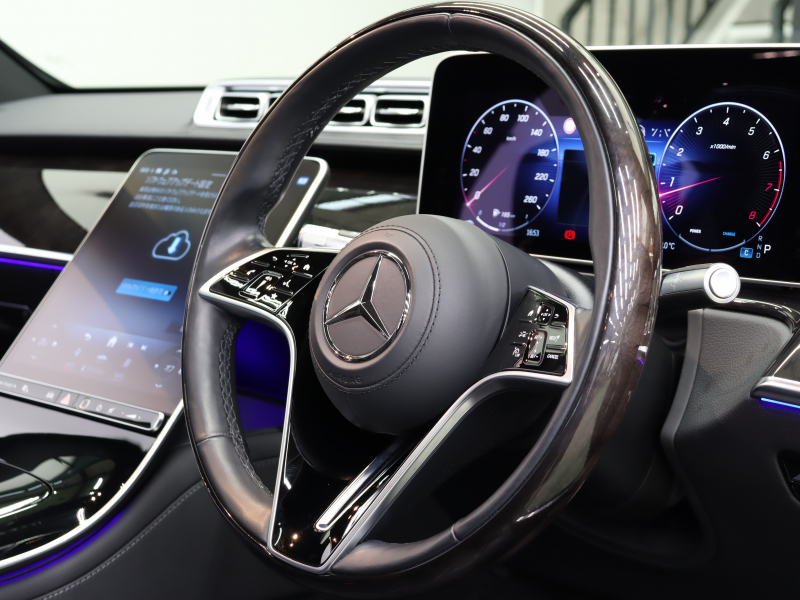 メルセデスベンツ Sクラス S500 4MATIC ISG搭載ﾓﾃﾞﾙ ﾍﾞｰｼｯｸ&AMGﾗｲﾝ&ﾚｻﾞｰｴｸｽｸﾙｰｼﾌﾞPKG　現行ﾓﾃﾞﾙ 黒革 ﾍﾞﾝﾁﾚｰﾀｰ ﾊﾟﾉﾗﾏSR 純正ﾅﾋﾞ 3Dﾌﾞﾙﾒｽﾀｰ 360ｶﾒﾗ 3Dｺｯｸﾋﾟｯﾄﾞﾃﾞｨｽﾌﾟﾚｲ ARﾍｯﾄﾞｱｯﾌﾟﾃﾞｨｽﾌﾟﾚｲ ﾃﾞｼﾞﾀﾙLEDﾍｯﾄﾞﾗｲﾄ　2年保証