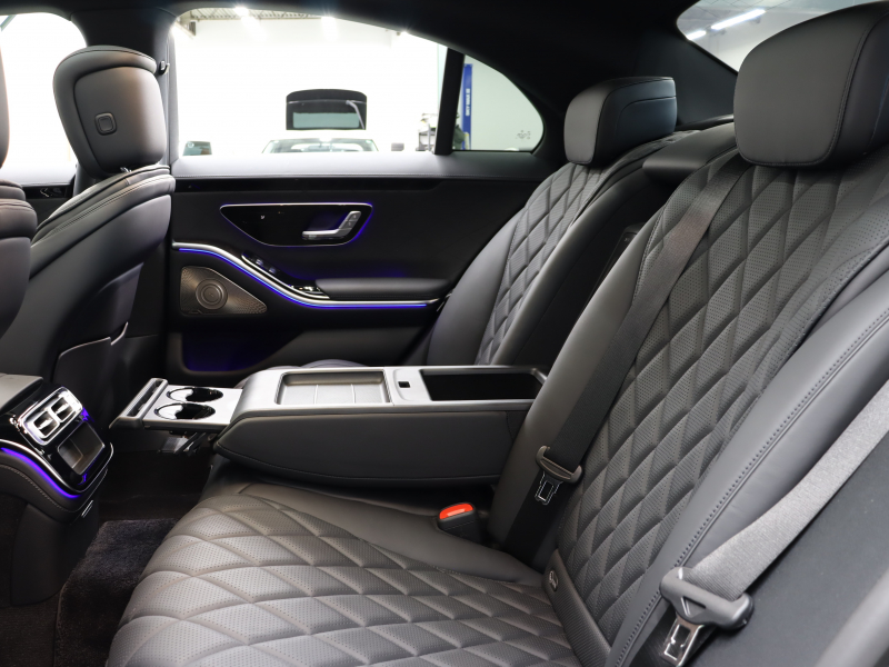 メルセデスベンツ Sクラス S500 4MATIC ISG搭載ﾓﾃﾞﾙ ﾍﾞｰｼｯｸ&AMGﾗｲﾝ&ﾚｻﾞｰｴｸｽｸﾙｰｼﾌﾞPKG　現行ﾓﾃﾞﾙ 黒革 ﾍﾞﾝﾁﾚｰﾀｰ ﾊﾟﾉﾗﾏSR 純正ﾅﾋﾞ 3Dﾌﾞﾙﾒｽﾀｰ 360ｶﾒﾗ 3Dｺｯｸﾋﾟｯﾄﾞﾃﾞｨｽﾌﾟﾚｲ ARﾍｯﾄﾞｱｯﾌﾟﾃﾞｨｽﾌﾟﾚｲ ﾃﾞｼﾞﾀﾙLEDﾍｯﾄﾞﾗｲﾄ　2年保証