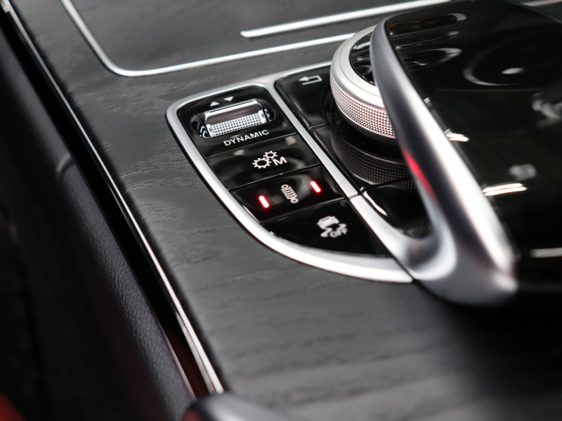 AMG Cクラス C43 4MATIC ｴｸｽｸﾙｰｼﾌﾞ&ﾚｰﾀﾞｰSP　後期 赤革 純正ﾅﾋﾞTV ﾌﾞﾙﾒｽﾀｰS HUD Bｶﾒﾗ 自動ﾄﾗﾝｸ&ﾌｯﾄﾄﾗﾝｸｵｰﾌﾟﾅｰ LEDﾍｯﾄﾞﾗｲﾄ AMGｴｱﾛ&19AW AMGｴｸﾞｿﾞｰｽﾄ　2年保証