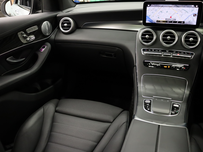 AMG GLCクーペ GLC43ｸｰﾍﾟ 4MATIC ﾚｻﾞｰｴｸｽｸﾙｰｼﾌﾞ&ﾚｰﾀﾞｰSP　後期 MEｺﾈ 黒革 SR ｼｰﾄﾋｰﾀｰ&ﾍﾞﾝﾁﾚｰﾀｰ MBUXﾅﾋﾞTV BTｵｰﾃﾞｨｵ 360ｶﾒﾗ LEDﾍｯﾄﾞﾗｲﾄ ﾍｯﾄﾞｱｯﾌﾟD ﾌﾞﾙﾒｽﾀｰS 自動Rｹﾞｰﾄ&ﾊﾝｽﾞﾌﾘｰA AMGｴｱﾛ&20AW　2年保証