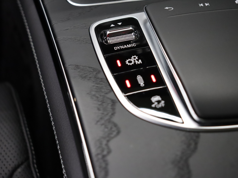 AMG GLCクーペ GLC43ｸｰﾍﾟ 4MATIC ﾚｻﾞｰｴｸｽｸﾙｰｼﾌﾞ&ﾚｰﾀﾞｰSP　後期 MEｺﾈ 黒革 SR ｼｰﾄﾋｰﾀｰ&ﾍﾞﾝﾁﾚｰﾀｰ MBUXﾅﾋﾞTV BTｵｰﾃﾞｨｵ 360ｶﾒﾗ LEDﾍｯﾄﾞﾗｲﾄ ﾍｯﾄﾞｱｯﾌﾟD ﾌﾞﾙﾒｽﾀｰS 自動Rｹﾞｰﾄ&ﾊﾝｽﾞﾌﾘｰA AMGｴｱﾛ&20AW　2年保証