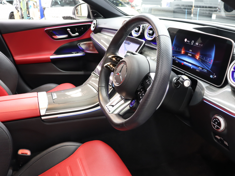 AMG Cクラス C43 4MATIC BSG搭載ﾓﾃﾞﾙ ﾚｰﾀﾞｰSP　現行ﾓﾃﾞﾙ 赤/黒革 ﾊﾟﾉﾗﾏSR ﾅﾋﾞTV ﾌﾞﾙﾒｽﾀｰS 360ｶﾒﾗ Carplay AndroidAuto LEDﾊｲﾊﾟﾌｫｰﾏﾝｽﾗｲﾄ AMGｻｽﾍﾟﾝｼｮﾝ AMGﾅｲﾄﾊﾟｯｹｰｼﾞ AMG強化ﾌﾞﾚｰｷ AMGﾘｱﾙﾊﾟﾌｫｰﾏﾝｽｻｳﾝﾄﾞ AMGｴｱﾛ&19AW　2年保証