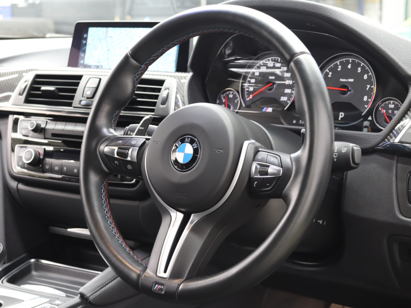 BMW Mシリーズ M4 ｸｰﾍﾟ MDCT　ｺﾝﾌｫｰﾄA ｲﾝﾃﾘｼﾞｪﾝﾄS 黒革 ﾅﾋﾞTV Bｶﾒﾗ Bluetooth HUD LEDﾍｯﾄﾞﾗｲﾄ ｶｰﾎﾞﾝﾙｰﾌ ｶｰﾎﾞﾝｲﾝﾃﾘｱ REMUS製ﾏﾌﾗｰ Mｽﾎﾟｰﾂｻｽﾍﾟﾝｼｮﾝ Mﾌﾞﾙｰｷｬﾘﾊﾟｰ Mｽﾎﾟｰﾂﾚｻﾞｰｽﾃｱﾘﾝｸﾞ Mｴｱﾛ&19AW(ｽﾀｲﾘﾝｸﾞ437M)　2年保証