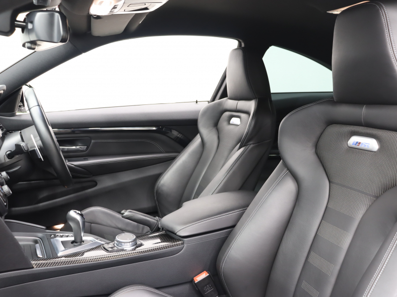 BMW Mシリーズ M4 ｸｰﾍﾟ MDCT　ｺﾝﾌｫｰﾄA ｲﾝﾃﾘｼﾞｪﾝﾄS 黒革 ﾅﾋﾞTV Bｶﾒﾗ Bluetooth HUD LEDﾍｯﾄﾞﾗｲﾄ ｶｰﾎﾞﾝﾙｰﾌ ｶｰﾎﾞﾝｲﾝﾃﾘｱ REMUS製ﾏﾌﾗｰ Mｽﾎﾟｰﾂｻｽﾍﾟﾝｼｮﾝ Mﾌﾞﾙｰｷｬﾘﾊﾟｰ Mｽﾎﾟｰﾂﾚｻﾞｰｽﾃｱﾘﾝｸﾞ Mｴｱﾛ&19AW(ｽﾀｲﾘﾝｸﾞ437M)　2年保証