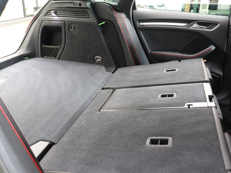 アウディ RS3 ｽﾎﾟｰﾂﾊﾞｯｸ ﾍﾞｰｽｸﾞﾚｰﾄﾞ ｱﾙﾐﾆｳﾑｽﾀｲﾘﾝｸﾞP　ADVｷｰ Audiﾏｸﾞﾈﾃｨｯｸﾗｲﾄﾞ 黒革ｼｰﾄ MMIﾅﾋﾞTV Bang&Olufsen Bluetooth Bｶﾒﾗ ﾏﾄﾘｸｽLEDﾗｲﾄ ﾊﾞｰﾁｬﾙｺｸﾋﾟｯﾄ 19AW　2年保証付