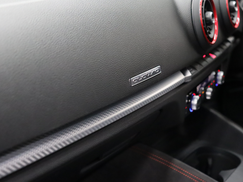 アウディ RS3 ｽﾎﾟｰﾂﾊﾞｯｸ ﾍﾞｰｽｸﾞﾚｰﾄﾞ ｱﾙﾐﾆｳﾑｽﾀｲﾘﾝｸﾞP　ADVｷｰ Audiﾏｸﾞﾈﾃｨｯｸﾗｲﾄﾞ 黒革ｼｰﾄ MMIﾅﾋﾞTV Bang&Olufsen Bluetooth Bｶﾒﾗ ﾏﾄﾘｸｽLEDﾗｲﾄ ﾊﾞｰﾁｬﾙｺｸﾋﾟｯﾄ 19AW　2年保証付