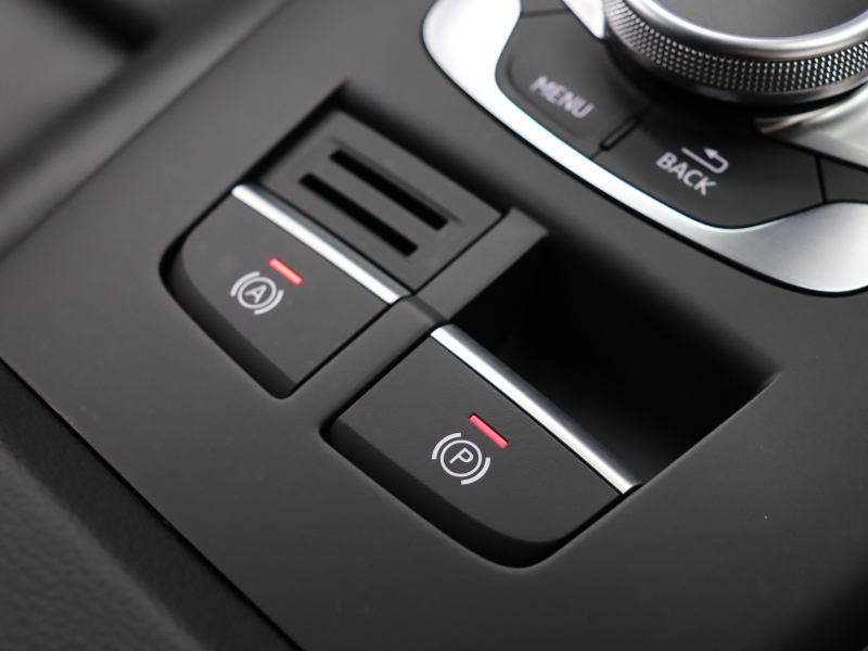 アウディ RS3 ｽﾎﾟｰﾂﾊﾞｯｸ ﾍﾞｰｽｸﾞﾚｰﾄﾞ ｱﾙﾐﾆｳﾑｽﾀｲﾘﾝｸﾞP　ADVｷｰ Audiﾏｸﾞﾈﾃｨｯｸﾗｲﾄﾞ 黒革ｼｰﾄ MMIﾅﾋﾞTV Bang&Olufsen Bluetooth Bｶﾒﾗ ﾏﾄﾘｸｽLEDﾗｲﾄ ﾊﾞｰﾁｬﾙｺｸﾋﾟｯﾄ 19AW　2年保証付