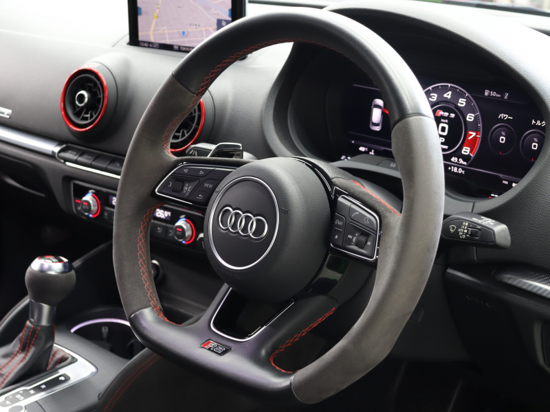 アウディ RS3 ｽﾎﾟｰﾂﾊﾞｯｸ ﾍﾞｰｽｸﾞﾚｰﾄﾞ ｱﾙﾐﾆｳﾑｽﾀｲﾘﾝｸﾞP　ADVｷｰ Audiﾏｸﾞﾈﾃｨｯｸﾗｲﾄﾞ 黒革ｼｰﾄ MMIﾅﾋﾞTV Bang&Olufsen Bluetooth Bｶﾒﾗ ﾏﾄﾘｸｽLEDﾗｲﾄ ﾊﾞｰﾁｬﾙｺｸﾋﾟｯﾄ 19AW　2年保証付