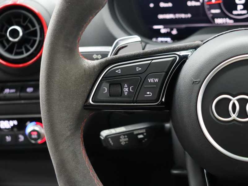 アウディ RS3 ｽﾎﾟｰﾂﾊﾞｯｸ ﾍﾞｰｽｸﾞﾚｰﾄﾞ ｱﾙﾐﾆｳﾑｽﾀｲﾘﾝｸﾞP　ADVｷｰ Audiﾏｸﾞﾈﾃｨｯｸﾗｲﾄﾞ 黒革ｼｰﾄ MMIﾅﾋﾞTV Bang&Olufsen Bluetooth Bｶﾒﾗ ﾏﾄﾘｸｽLEDﾗｲﾄ ﾊﾞｰﾁｬﾙｺｸﾋﾟｯﾄ 19AW　2年保証付
