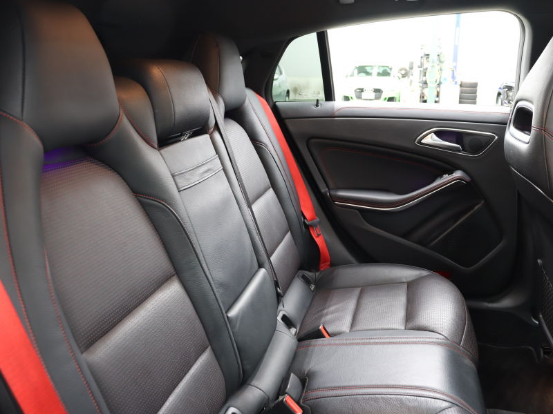 AMG CLAクラス CLA45ｼｭｰﾃｨﾝｸﾞﾌﾞﾚｰｸ 4MATIC ﾚｰﾀﾞｰSP　後期 Pｽﾀ ECO 黒革 ﾊﾟﾉﾗﾏSR ｼｰﾄﾋｰﾀｰ HDDﾅﾋﾞTV BTｵｰﾃﾞｨｵ Carplay Bｶﾒﾗ LEDﾍｯﾄﾞﾗｲﾄ ﾏﾙﾁｶﾗｰｱﾝﾋﾞｴﾝﾄ AMGｴｱﾛ&AMG18AW　2年保証