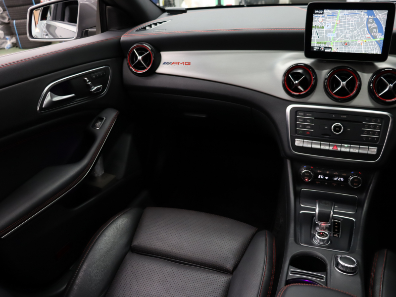 AMG CLAクラス CLA45ｼｭｰﾃｨﾝｸﾞﾌﾞﾚｰｸ 4MATIC ﾚｰﾀﾞｰSP　後期 Pｽﾀ ECO 黒革 ﾊﾟﾉﾗﾏSR ｼｰﾄﾋｰﾀｰ HDDﾅﾋﾞTV BTｵｰﾃﾞｨｵ Carplay Bｶﾒﾗ LEDﾍｯﾄﾞﾗｲﾄ ﾏﾙﾁｶﾗｰｱﾝﾋﾞｴﾝﾄ AMGｴｱﾛ&AMG18AW　2年保証