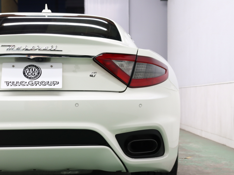 マセラティ グランツーリズモ ｽﾎﾟｰﾂ MCｵｰﾄｼﾌﾄ　後期 1ｵｰﾅｰ 赤革 ｼｰﾄﾋｰﾀｰ 純正SDﾅﾋﾞ harman/kardon Bluetooth Bｶﾒﾗ PTS ｽﾎﾟｰﾂPKG ﾚｯﾄﾞｷｬﾘﾊﾟｰ ﾄﾗｲﾃﾞﾝﾄｽﾃｯﾁ MCｽﾎﾟｰﾂﾗｲﾝｶｰﾎﾞﾝﾄﾘﾑ ﾌﾞﾗｯｸｳｨﾝﾄﾞｳﾄﾘﾑ TPMS ETC 純正20ｲﾝﾁAW　2年保証