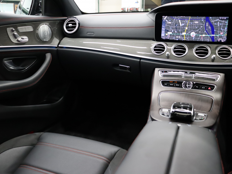 AMG Eクラス E53 4MATIC+ ｴｸｽｸﾙｰｼﾌﾞ&ﾚｰﾀﾞｰｾｰﾌﾃｨPKG　Meｺﾈ Pｽﾀ 黒革 ﾏｯｻｰｼﾞ ﾀﾞｲﾅﾐｯｸｼｰﾄ ﾋｰﾀｰ&ｸｰﾗｰ ﾊﾟﾉﾗﾏSR ﾅﾋﾞTV 360ｶﾒ ｴｱﾊﾞﾗﾝｽP ﾍｯﾄﾞｱｯﾌﾟD Brumesterｻｳﾝﾄﾞ 自動ﾄﾗﾝｸ&ﾌｯﾄﾄﾗﾝｸｵｰﾌﾟﾅｰ AMGｴｱﾛ 20ｲﾝﾁAW　2年保証
