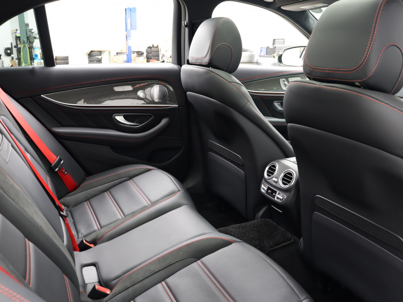 AMG Eクラス E53 4MATIC+ ｴｸｽｸﾙｰｼﾌﾞ&ﾚｰﾀﾞｰｾｰﾌﾃｨPKG　Meｺﾈ Pｽﾀ 黒革 ﾏｯｻｰｼﾞ ﾀﾞｲﾅﾐｯｸｼｰﾄ ﾋｰﾀｰ&ｸｰﾗｰ ﾊﾟﾉﾗﾏSR ﾅﾋﾞTV 360ｶﾒ ｴｱﾊﾞﾗﾝｽP ﾍｯﾄﾞｱｯﾌﾟD Brumesterｻｳﾝﾄﾞ 自動ﾄﾗﾝｸ&ﾌｯﾄﾄﾗﾝｸｵｰﾌﾟﾅｰ AMGｴｱﾛ 20ｲﾝﾁAW　2年保証