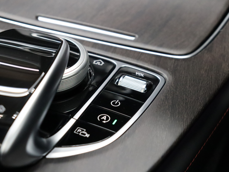 AMG Eクラス E53 4MATIC+ ｴｸｽｸﾙｰｼﾌﾞ&ﾚｰﾀﾞｰｾｰﾌﾃｨPKG　Meｺﾈ Pｽﾀ 黒革 ﾏｯｻｰｼﾞ ﾀﾞｲﾅﾐｯｸｼｰﾄ ﾋｰﾀｰ&ｸｰﾗｰ ﾊﾟﾉﾗﾏSR ﾅﾋﾞTV 360ｶﾒ ｴｱﾊﾞﾗﾝｽP ﾍｯﾄﾞｱｯﾌﾟD Brumesterｻｳﾝﾄﾞ 自動ﾄﾗﾝｸ&ﾌｯﾄﾄﾗﾝｸｵｰﾌﾟﾅｰ AMGｴｱﾛ 20ｲﾝﾁAW　2年保証