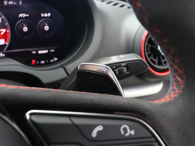 アウディ RS3 ﾍﾞｰｽｸﾞﾚｰﾄﾞ ｱﾙﾐﾆｳﾑｽﾀｲﾘﾝｸﾞPKG　1ｵｰﾅｰ ADVｷｰ Audiﾏｸﾞﾈﾃｨｯｸﾗｲﾄﾞ 黒革ｼｰﾄ MMIﾅﾋﾞTV Bang&Olufsen Bluetooth Bｶﾒﾗ ﾏﾄﾘｸｽLEDﾗｲﾄ ﾊﾞｰﾁｬﾙｺｸﾋﾟｯﾄ 純正19ｲﾝﾁAW(ﾁﾀﾝﾙｯｸ)　2年保証付