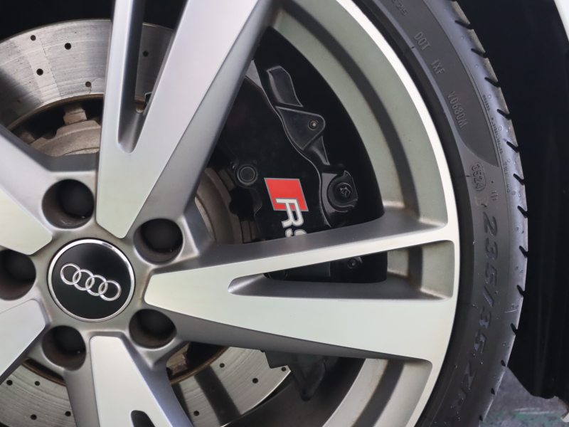 アウディ RS3 ﾍﾞｰｽｸﾞﾚｰﾄﾞ ｱﾙﾐﾆｳﾑｽﾀｲﾘﾝｸﾞPKG　1ｵｰﾅｰ ADVｷｰ Audiﾏｸﾞﾈﾃｨｯｸﾗｲﾄﾞ 黒革ｼｰﾄ MMIﾅﾋﾞTV Bang&Olufsen Bluetooth Bｶﾒﾗ ﾏﾄﾘｸｽLEDﾗｲﾄ ﾊﾞｰﾁｬﾙｺｸﾋﾟｯﾄ 純正19ｲﾝﾁAW(ﾁﾀﾝﾙｯｸ)　2年保証付