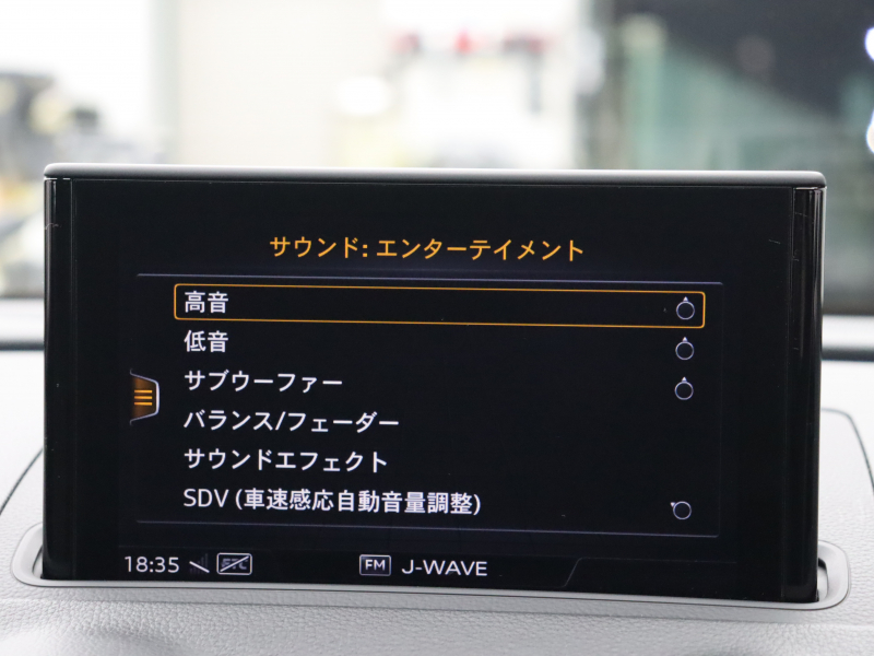 アウディ RS3 ﾍﾞｰｽｸﾞﾚｰﾄﾞ ｱﾙﾐﾆｳﾑｽﾀｲﾘﾝｸﾞPKG　ADVｷｰ Audiﾏｸﾞﾈﾃｨｯｸﾗｲﾄﾞ 黒革ｼｰﾄ MMIﾅﾋﾞTV Bang&Olufsen Bluetooth Bｶﾒﾗ ﾏﾄﾘｸｽLEDﾗｲﾄ ﾊﾞｰﾁｬﾙｺｸﾋﾟｯﾄ 純正19ｲﾝﾁAW(ﾁﾀﾝﾙｯｸ)　2年保証付