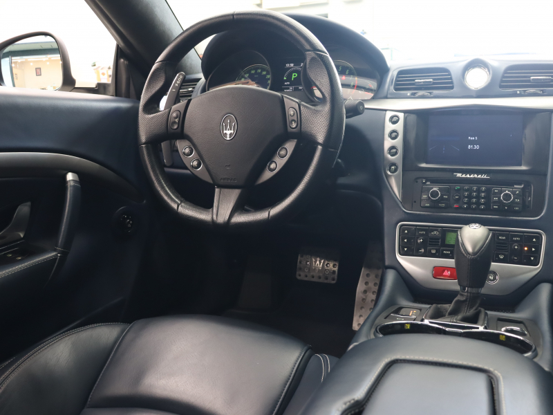 マセラティ グランツーリズモ ｽﾎﾟｰﾂ MCｵｰﾄｼﾌﾄ　紺革 ﾍｯﾄﾞﾗｲﾆﾝｸﾞｱﾙｶﾝﾀﾗ 純正SDﾅﾋﾞ Bｶﾒﾗ PTS ｸﾙｺﾝ ETC ﾄﾗｲﾃﾞﾝﾄｽﾃｯﾁ ｸﾞﾚｰｼｰﾄﾍﾞﾙﾄ ﾋﾞｱﾝｺｼｰﾄｽﾃｯﾁ 純正20ｲﾝﾁAW(MCﾏｯﾄｸﾞﾗﾌｧｲﾄ)　2年保証