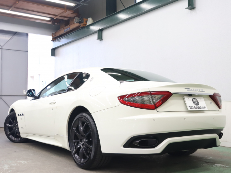 マセラティ グランツーリズモ ｽﾎﾟｰﾂ MCｵｰﾄｼﾌﾄ　紺革 ﾍｯﾄﾞﾗｲﾆﾝｸﾞｱﾙｶﾝﾀﾗ 純正SDﾅﾋﾞ Bｶﾒﾗ PTS ｸﾙｺﾝ ETC ﾄﾗｲﾃﾞﾝﾄｽﾃｯﾁ ｸﾞﾚｰｼｰﾄﾍﾞﾙﾄ ﾋﾞｱﾝｺｼｰﾄｽﾃｯﾁ 純正20ｲﾝﾁAW(MCﾏｯﾄｸﾞﾗﾌｧｲﾄ)　2年保証