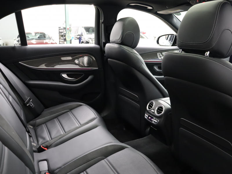 AMG Eクラス E53 4MATIC+ ｴｸｽｸﾙｰｼﾌﾞ&ﾚｰﾀﾞｰｾｰﾌﾃｨPKG　Meｺﾈ Pｽﾀ 黒革 ﾏｯｻｰｼﾞ ﾀﾞｲﾅﾐｯｸｼｰﾄ ﾋｰﾀｰ&ｸｰﾗｰ ﾊﾟﾉﾗﾏSR ﾅﾋﾞTV 360ｶﾒ ｴｱﾊﾞﾗﾝｽP ﾍｯﾄﾞｱｯﾌﾟD Brumesterｻｳﾝﾄﾞ 自動ﾄﾗﾝｸ&ﾌｯﾄﾄﾗﾝｸｵｰﾌﾟﾅｰ AMGｴｱﾛ 20ｲﾝﾁAW　2年保証