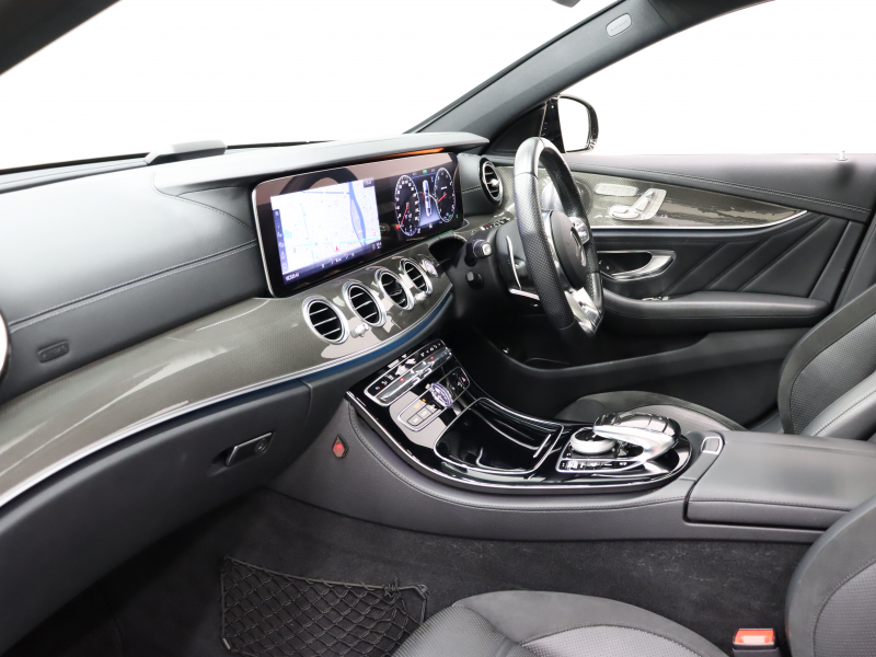 AMG Eクラス E53 4MATIC+ ｴｸｽｸﾙｰｼﾌﾞ&ﾚｰﾀﾞｰｾｰﾌﾃｨPKG　Meｺﾈ Pｽﾀ 黒革 ﾏｯｻｰｼﾞ ﾀﾞｲﾅﾐｯｸｼｰﾄ ﾋｰﾀｰ&ｸｰﾗｰ ﾊﾟﾉﾗﾏSR ﾅﾋﾞTV 360ｶﾒ ｴｱﾊﾞﾗﾝｽP ﾍｯﾄﾞｱｯﾌﾟD Brumesterｻｳﾝﾄﾞ 自動ﾄﾗﾝｸ&ﾌｯﾄﾄﾗﾝｸｵｰﾌﾟﾅｰ AMGｴｱﾛ 20ｲﾝﾁAW　2年保証