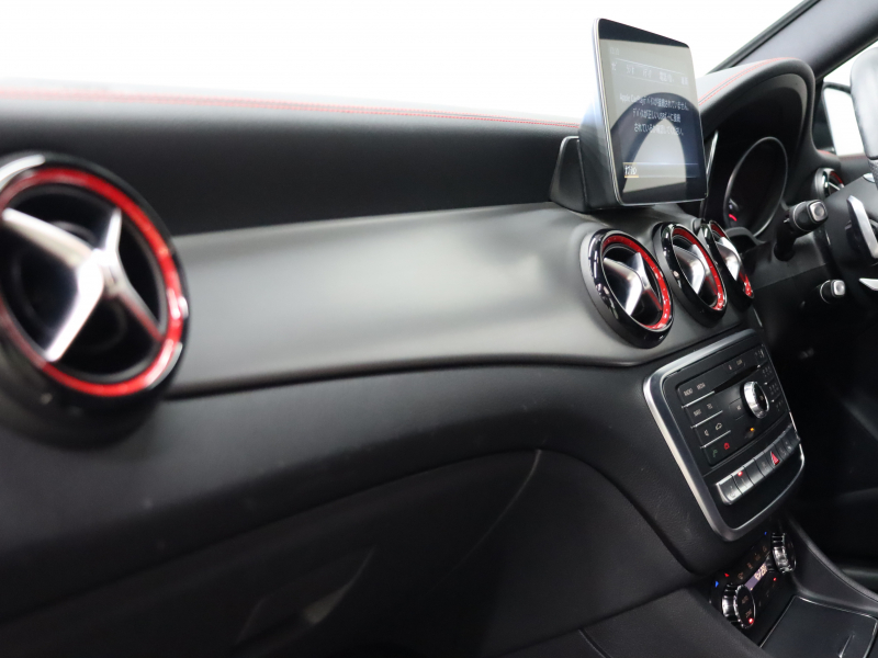 AMG CLAクラス CLA45ｼｭｰﾃｨﾝｸﾞﾌﾞﾚｰｸ 4MATIC ﾚｰﾀﾞｰSP　黒革 ｼｰﾄﾋｰﾀｰ 純正HDDﾅﾋﾞTV Bluetooth Carplay Bｶﾒﾗ LEDﾍｯﾄﾞﾗｲﾄ 自動Rｹﾞｰﾄ&ﾊﾝｽﾞﾌﾙｰA AMGｻｽﾍﾟﾝｼｮﾝ AMG強化ﾌﾞﾚｰｷ AMGｴｱﾛ&AMG18AW　2年保証