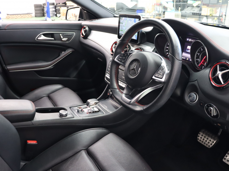 AMG CLAクラス CLA45ｼｭｰﾃｨﾝｸﾞﾌﾞﾚｰｸ 4MATIC ﾚｰﾀﾞｰSP　黒革 ｼｰﾄﾋｰﾀｰ 純正HDDﾅﾋﾞTV Bluetooth Carplay Bｶﾒﾗ LEDﾍｯﾄﾞﾗｲﾄ 自動Rｹﾞｰﾄ&ﾊﾝｽﾞﾌﾙｰA AMGｻｽﾍﾟﾝｼｮﾝ AMG強化ﾌﾞﾚｰｷ AMGｴｱﾛ&AMG18AW　2年保証