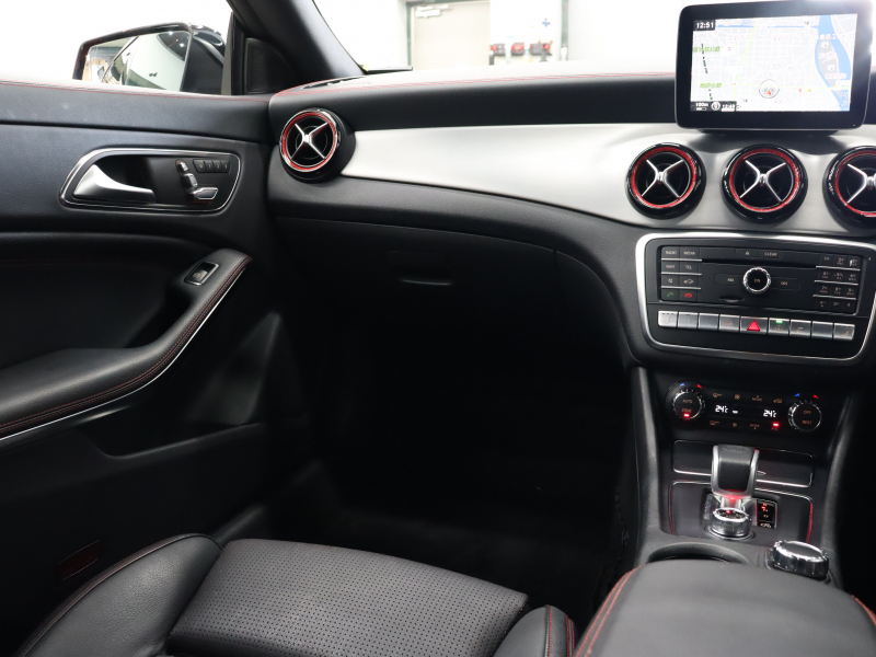 AMG CLAクラス CLA45ｼｭｰﾃｨﾝｸﾞﾌﾞﾚｰｸ 4MATIC ﾚｰﾀﾞｰSP　黒革 ｼｰﾄﾋｰﾀｰ 純正HDDﾅﾋﾞTV Bluetooth Carplay Bｶﾒﾗ LEDﾍｯﾄﾞﾗｲﾄ 自動Rｹﾞｰﾄ&ﾊﾝｽﾞﾌﾙｰA AMGｻｽﾍﾟﾝｼｮﾝ AMG強化ﾌﾞﾚｰｷ AMGｴｱﾛ&AMG18AW　2年保証