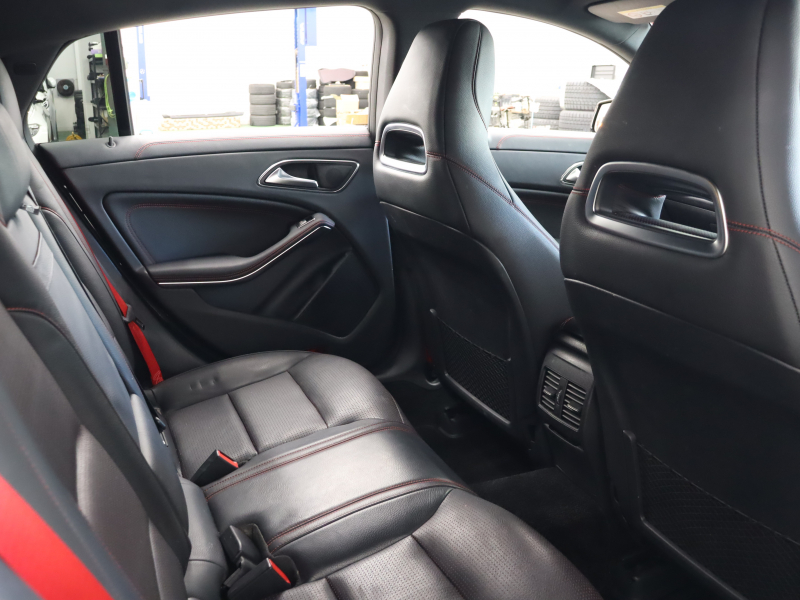 AMG CLAクラス CLA45ｼｭｰﾃｨﾝｸﾞﾌﾞﾚｰｸ 4MATIC ﾚｰﾀﾞｰSP　黒革 ｼｰﾄﾋｰﾀｰ 純正HDDﾅﾋﾞTV Bluetooth Carplay Bｶﾒﾗ LEDﾍｯﾄﾞﾗｲﾄ 自動Rｹﾞｰﾄ&ﾊﾝｽﾞﾌﾙｰA AMGｻｽﾍﾟﾝｼｮﾝ AMG強化ﾌﾞﾚｰｷ AMGｴｱﾛ&AMG18AW　2年保証