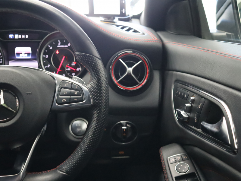 AMG CLAクラス CLA45ｼｭｰﾃｨﾝｸﾞﾌﾞﾚｰｸ 4MATIC ﾚｰﾀﾞｰSP　黒革 ｼｰﾄﾋｰﾀｰ 純正HDDﾅﾋﾞTV Bluetooth Carplay Bｶﾒﾗ LEDﾍｯﾄﾞﾗｲﾄ 自動Rｹﾞｰﾄ&ﾊﾝｽﾞﾌﾙｰA AMGｻｽﾍﾟﾝｼｮﾝ AMG強化ﾌﾞﾚｰｷ AMGｴｱﾛ&AMG18AW　2年保証