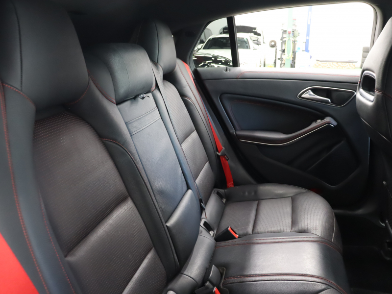 AMG CLAクラス CLA45ｼｭｰﾃｨﾝｸﾞﾌﾞﾚｰｸ 4MATIC ﾚｰﾀﾞｰSP　黒革 ｼｰﾄﾋｰﾀｰ 純正HDDﾅﾋﾞTV Bluetooth Carplay Bｶﾒﾗ LEDﾍｯﾄﾞﾗｲﾄ 自動Rｹﾞｰﾄ&ﾊﾝｽﾞﾌﾙｰA AMGｻｽﾍﾟﾝｼｮﾝ AMG強化ﾌﾞﾚｰｷ AMGｴｱﾛ&AMG18AW　2年保証