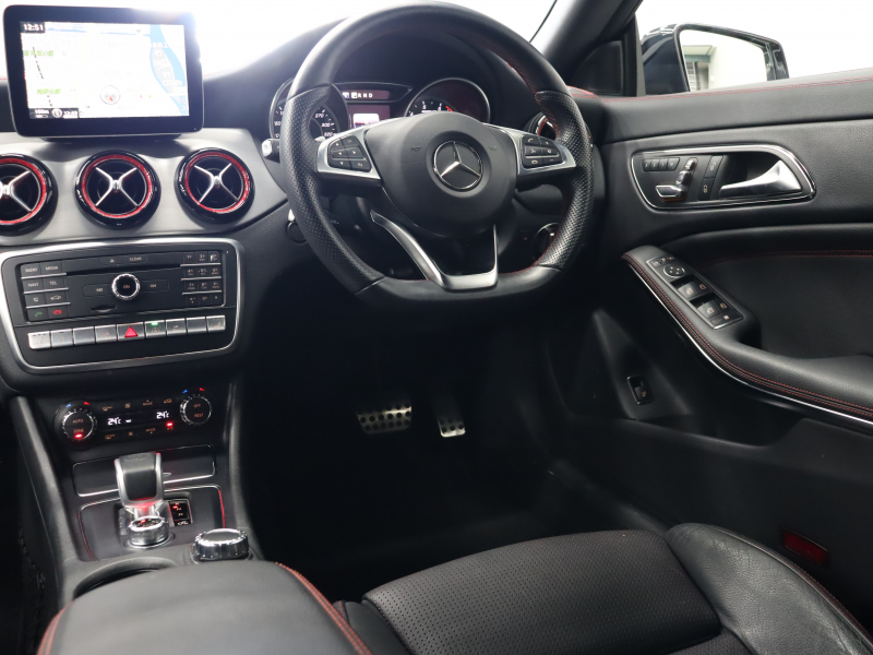 AMG CLAクラス CLA45ｼｭｰﾃｨﾝｸﾞﾌﾞﾚｰｸ 4MATIC ﾚｰﾀﾞｰSP　黒革 ｼｰﾄﾋｰﾀｰ 純正HDDﾅﾋﾞTV Bluetooth Carplay Bｶﾒﾗ LEDﾍｯﾄﾞﾗｲﾄ 自動Rｹﾞｰﾄ&ﾊﾝｽﾞﾌﾙｰA AMGｻｽﾍﾟﾝｼｮﾝ AMG強化ﾌﾞﾚｰｷ AMGｴｱﾛ&AMG18AW　2年保証