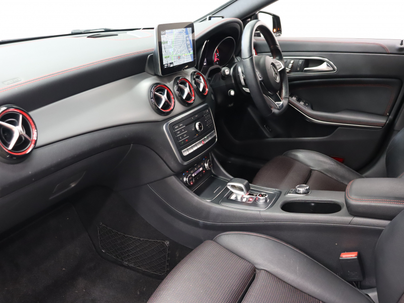 AMG CLAクラス CLA45ｼｭｰﾃｨﾝｸﾞﾌﾞﾚｰｸ 4MATIC ﾚｰﾀﾞｰSP　黒革 ｼｰﾄﾋｰﾀｰ 純正HDDﾅﾋﾞTV Bluetooth Carplay Bｶﾒﾗ LEDﾍｯﾄﾞﾗｲﾄ 自動Rｹﾞｰﾄ&ﾊﾝｽﾞﾌﾙｰA AMGｻｽﾍﾟﾝｼｮﾝ AMG強化ﾌﾞﾚｰｷ AMGｴｱﾛ&AMG18AW　2年保証